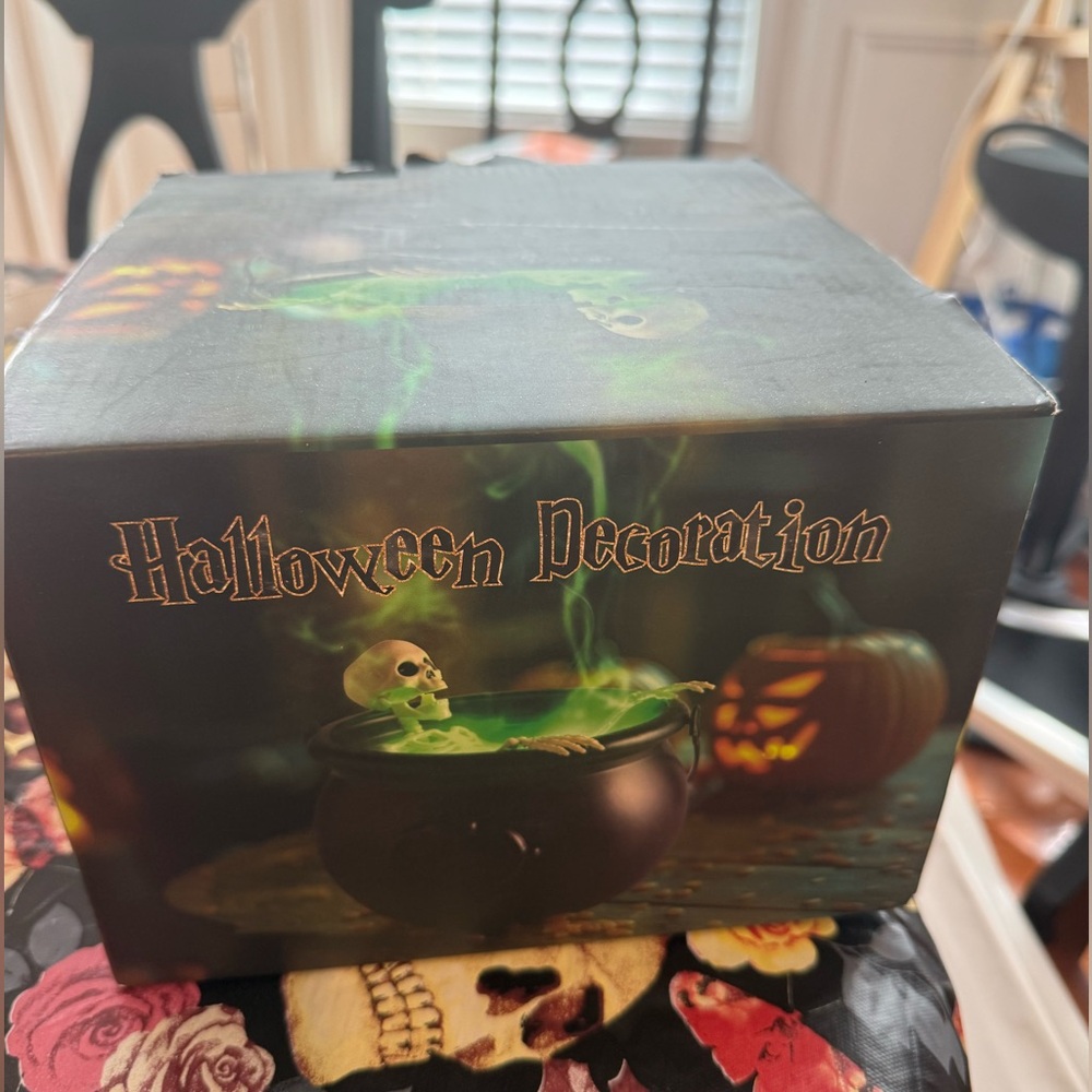 NWT Halloween Decoration Animated Skeleton in Cauldron